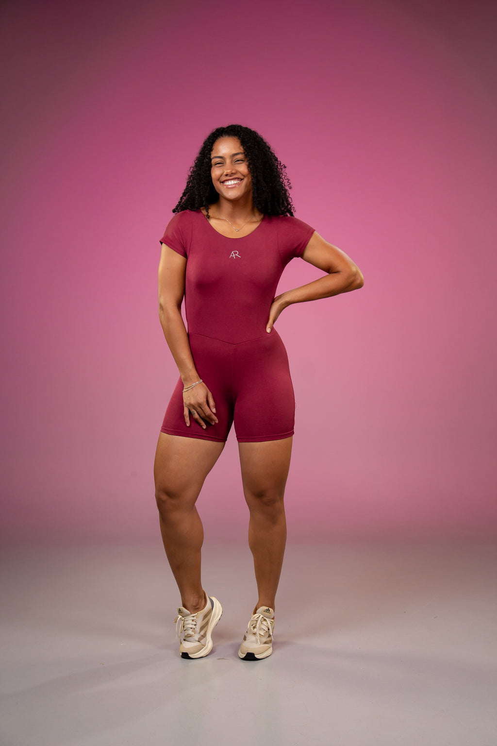 Macaquinho Feminino Larissa em Poliéster Leve e Confortável