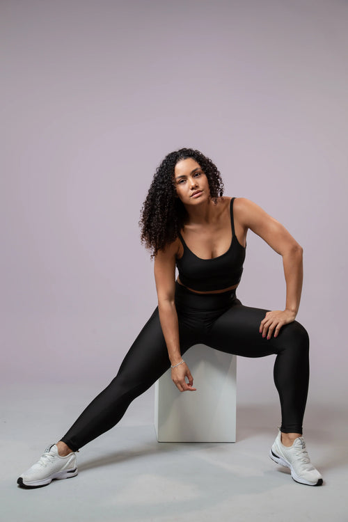 Conjunto Fitness Feminino Carla em Poliéster – Calça e Top com Conforto e Estilo