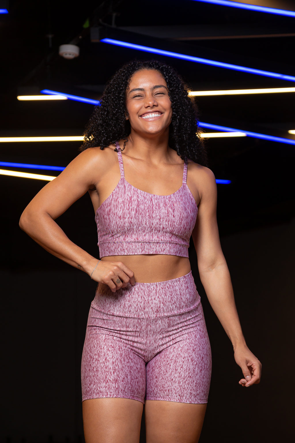 Conjunto Fitness Feminino com Short em Poliéster Leve