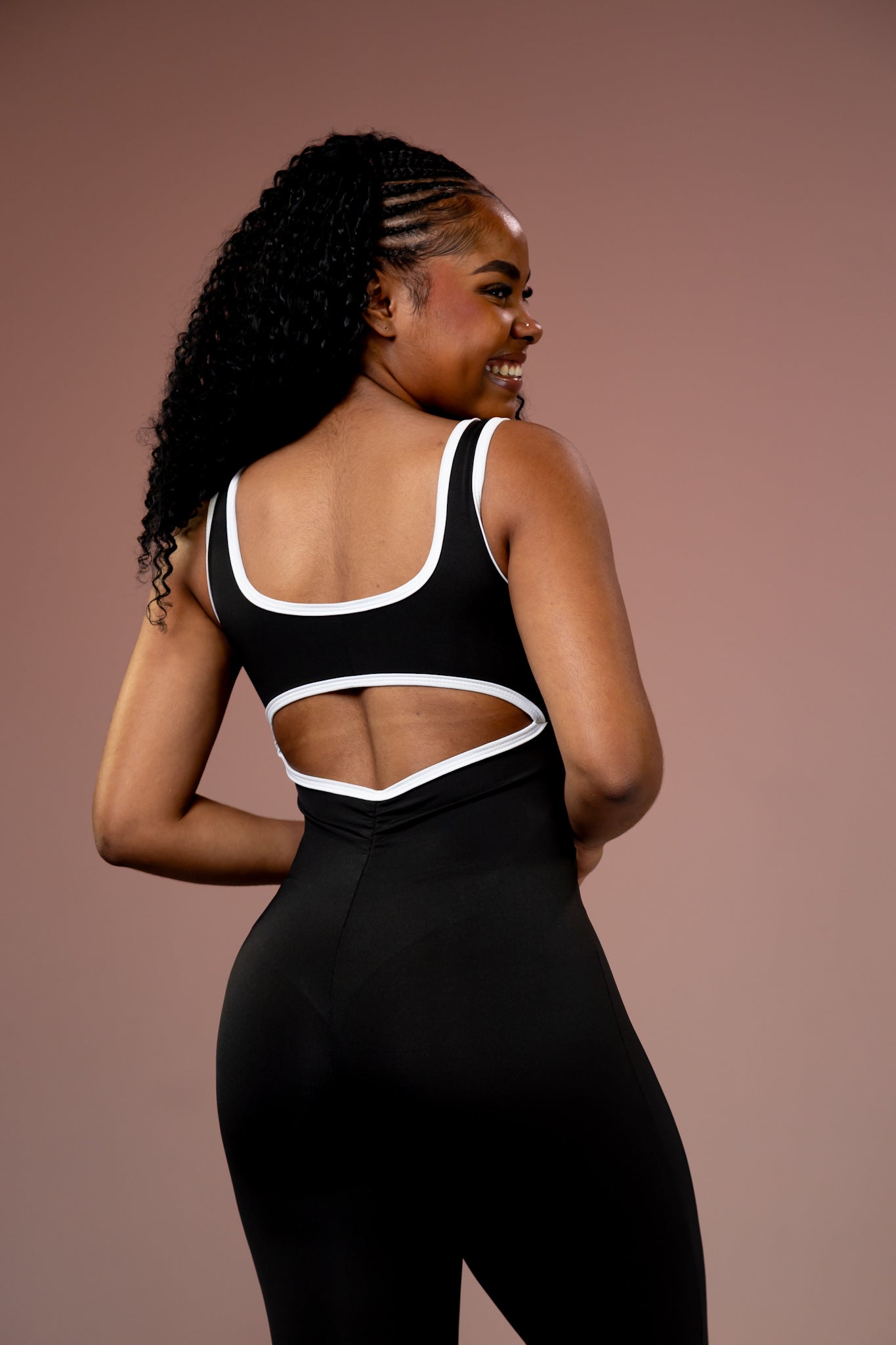 Macacão  Casual Feminino Larissa com Tecido Leve e Fresquinho