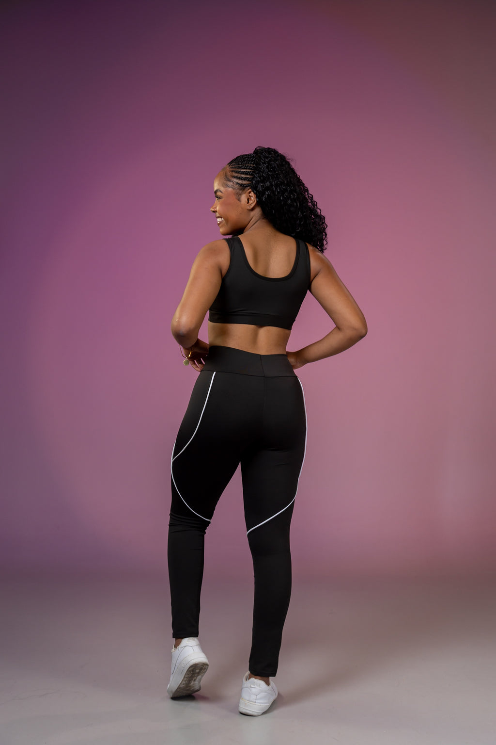 Conjunto de Calça Feminino Dai em Poliéster Macio para Treino e Dia a Dia