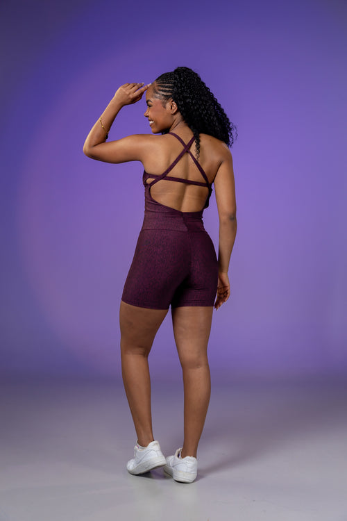 Macaquinho Esportivo Feminino Kaline com Caimento Solto e Macio